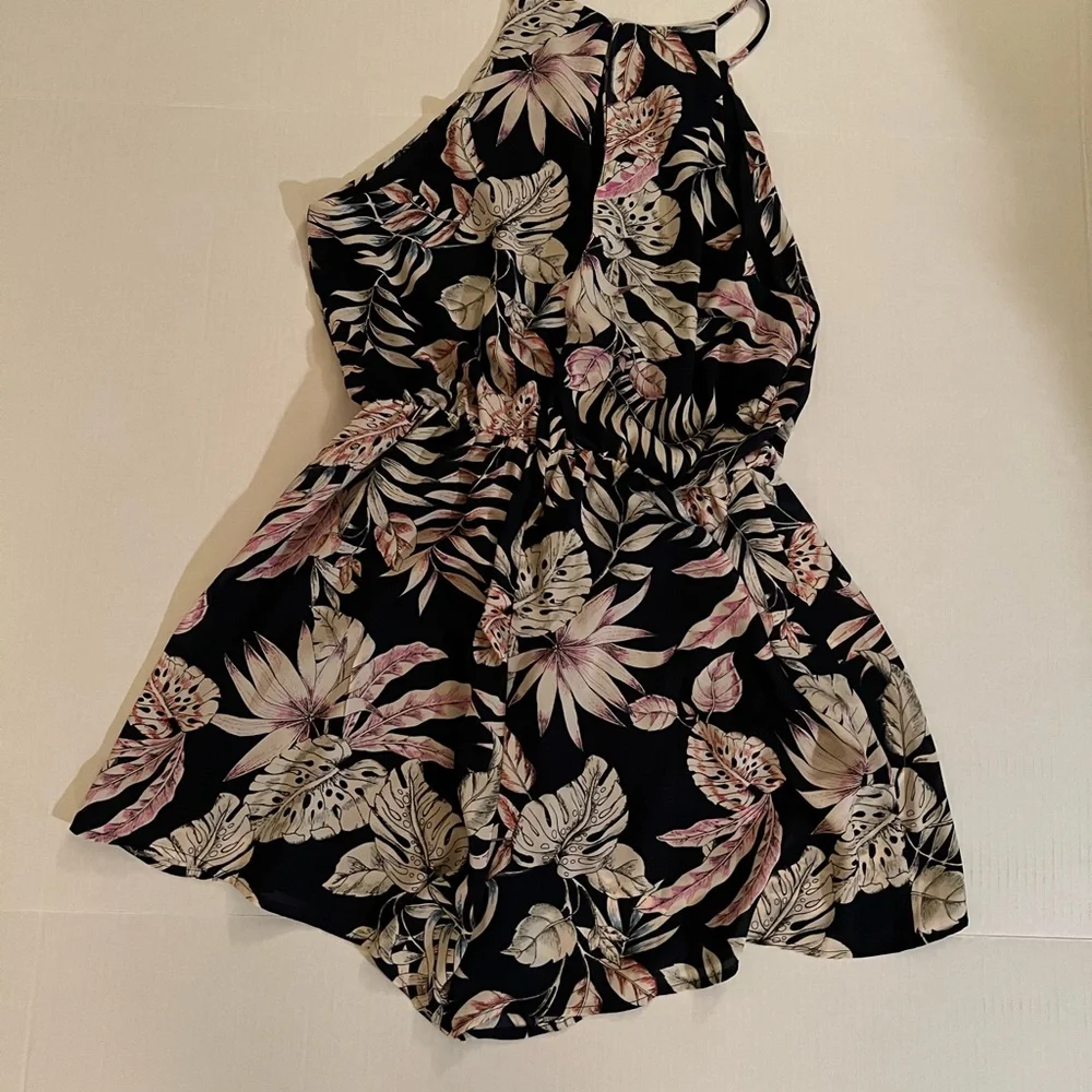 Romper - Picture 2 of 2
